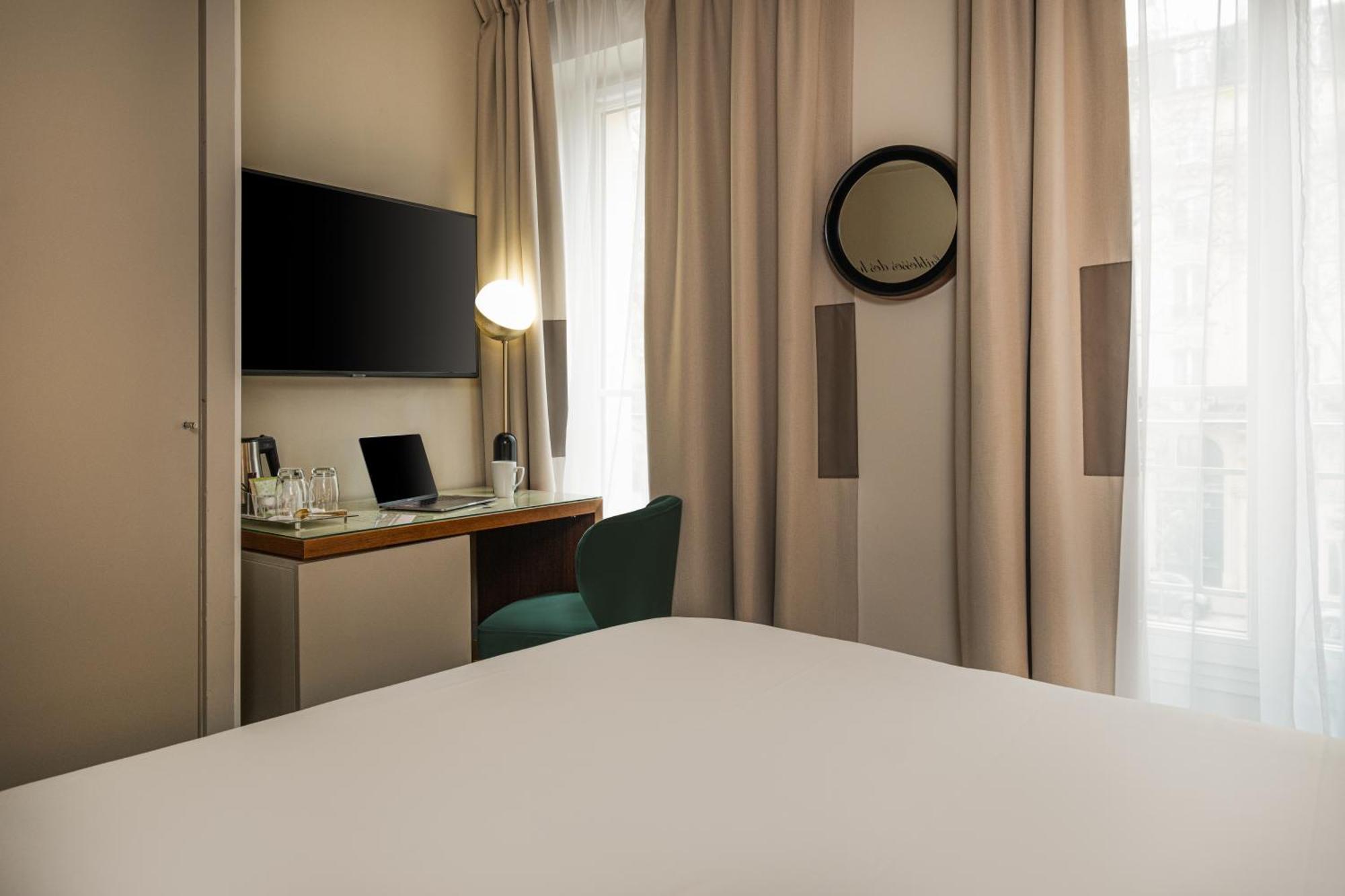 Hotel Le Tourville By Inwood Parijs